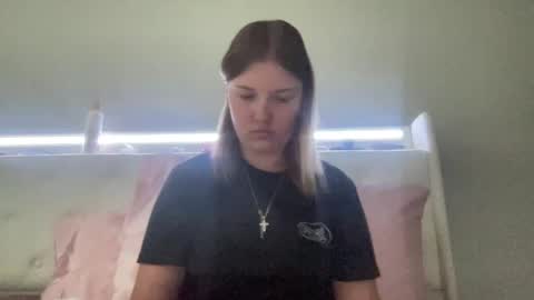 Snapshot of skiimaskabby chatting on 04-22-26, 05:14 skiimaskabby online show from 04-22-26, 05:14