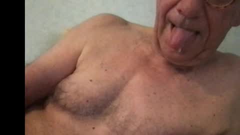 Snapshot of skima48 chatting on 05-26-26, 05:25 skima48 online show from 05-26-26, 05:25