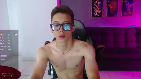 skinny_bigcock20 online show from 04-10-26, 09:30