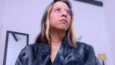 Snapshot of skinny_hottie18 chatting on 02-05-25, 01:54 skinny_hottie18 online show from 02-05-25, 01:54