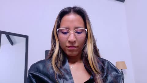 Snapshot of skinny_hottie18 chatting on 02-05-25, 04:58 skinny_hottie18 online show from 02-05-25, 04:58