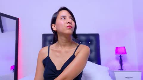 Snapshot of skinny_hottie18 chatting on 10-06-25, 01:52 skinny_hottie18 online show from 10-06-25, 01:52