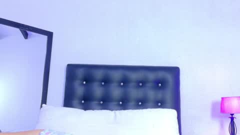 skinny_hottie18 online show from 05-29-26, 03:43