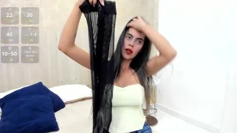 Snapshot of skinny_noa chatting on 06-02-26, 11:34 Noa online show from 06-02-26, 11:34