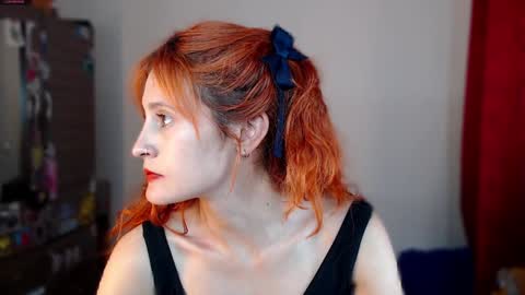 Snapshot of skinny_raven chatting on 12-15-24, 10:04 Marion online show from 12-15-24, 10:04