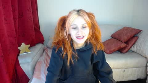Snapshot of skinny_raven chatting on 01-30-25, 01:22 Marion online show from 01-30-25, 01:22
