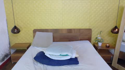 skinny_squirter69 online show from 05-19-26, 01:50