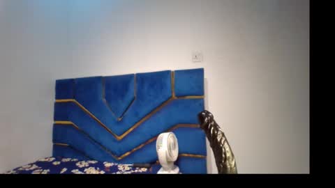 skinnyasssexyboobs online show from 02-01-26, 07:23