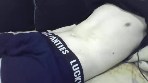 skinnycuteb0y online show from 05-16-26, 07:56
