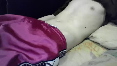 Snapshot of skinnycuteman chatting on 06-09-26, 10:05 skinnycuteb0y online show from 06-09-26, 10:05