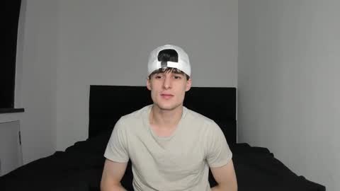 Snapshot of skinnyguywithbigd chatting on 12-02-25, 01:55 skinnyguywithbigd online show from 12-02-25, 01:55