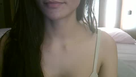 skinnykittencam online show from 03-25-26, 06:41