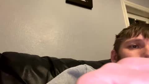 skuzzy25 online show from 01-04-25, 08:16