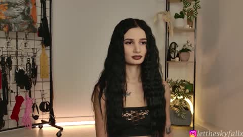 Eliza online show from 03-18-26, 01:53