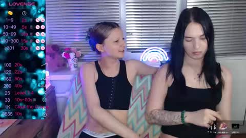 Snapshot of sky9669 chatting on 09-08-25, 04:39 Iska Im genderfluid theyheshenot use ht have reasons and Mia my t-gf sheher online show from 09-08-25, 04:39