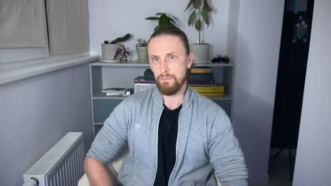 sky_guy25 online show from 10-20-25, 08:20