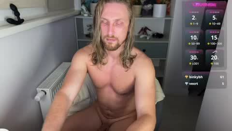 Snapshot of sky_guy25 chatting on 06-22-26, 08:50 sky_guy25 online show from 06-22-26, 08:50