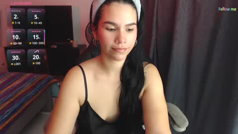 Snapshot of sky_lover_ chatting on 10-13-25, 10:15 Sky online show from 10-13-25, 10:15