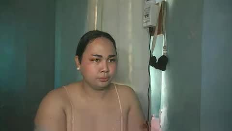 Snapshot of sky_uxxx chatting on 06-08-26, 08:37 sky_uxxx online show from 06-08-26, 08:37