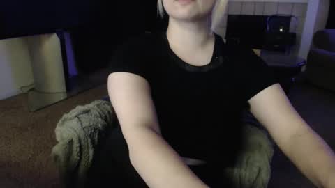 SKYLE   online show from 01-17-25, 06:57