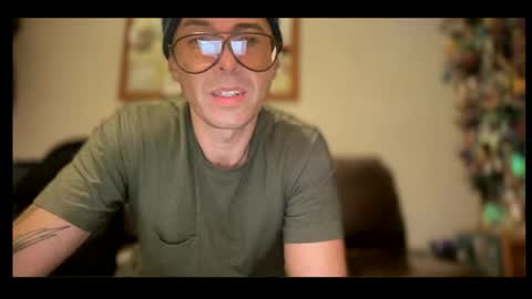 IAN HARD online show from 05-26-26, 02:57