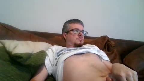 Snapshot of skyj2719 chatting on 05-31-26, 03:52 skyj2719 online show from 05-31-26, 03:52