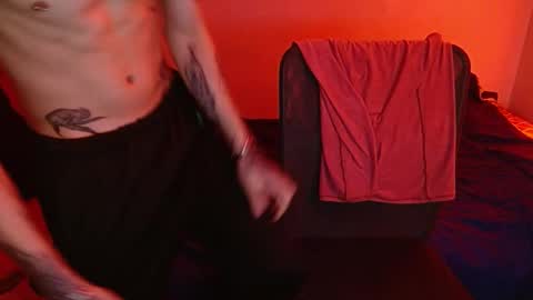 Snapshot of skykar chatting on 02-13-25, 04:11 reep online show from 02-13-25, 04:11