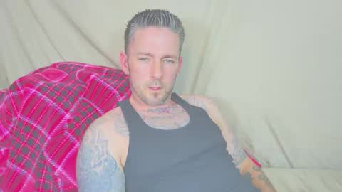 Snapshot of skylarrgrey chatting on 04-19-26, 03:17 SkylarGrey online show from 04-19-26, 03:17
