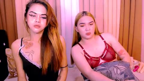 Snapshot of skylarvox_ chatting on 03-10-25, 10:13 skylarvox_ online show from 03-10-25, 10:13