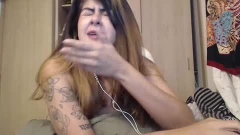 Skyler online show from 02-10-25, 02:41