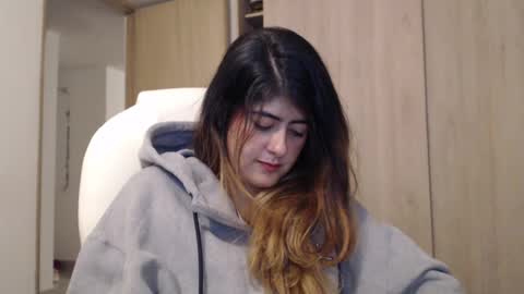 Skyler online show from 02-16-25, 01:36