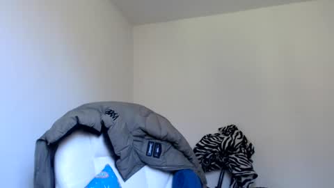 Snapshot of skyler1195 chatting on 07-06-26, 03:25 Skyler online show from 07-06-26, 03:25
