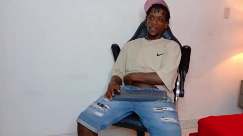 SKYLERBIGXXX online show from 10-02-25, 04:08