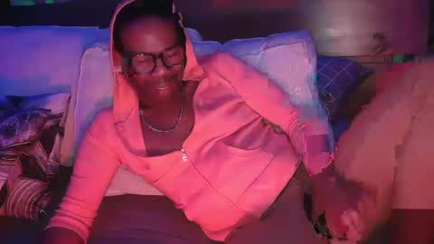 Snapshot of skyonetoo3 chatting on 03-02-25, 12:20 skyonetoo3 online show from 03-02-25, 12:20