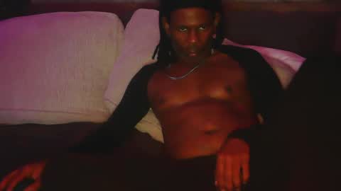 Snapshot of skyonetoo3 chatting on 09-12-25, 02:39 skyonetoo3 online show from 09-12-25, 02:39