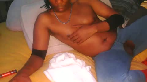 Snapshot of skyonetoo3 chatting on 09-26-25, 11:36 skyonetoo3 online show from 09-26-25, 11:36