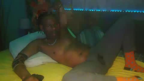 Snapshot of skyonetoo3 chatting on 09-30-25, 07:35 skyonetoo3 online show from 09-30-25, 07:35