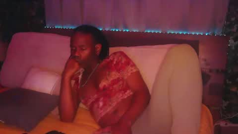 Snapshot of skyonetoo3 chatting on 10-01-25, 12:49 skyonetoo3 online show from 10-01-25, 12:49