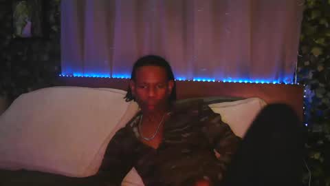 Snapshot of skyonetoo3 chatting on 10-11-25, 06:34 skyonetoo3 online show from 10-11-25, 06:34