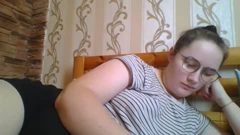 skyressie333 online show from 02-06-26, 09:23