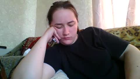 skyressie333 online show from 05-19-26, 05:58