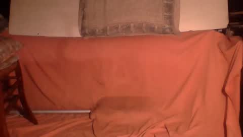 Snapshot of slaafje974092 chatting on 12-17-25, 07:03 slaafje974092 online show from 12-17-25, 07:03