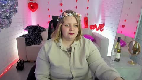 Snapshot of sladadeew chatting on 03-08-25, 03:45 Slada Deew online show from 03-08-25, 03:45