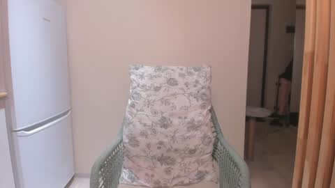 Nika   online show from 01-31-25, 10:52