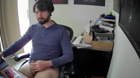 Snapshot of slave2pussy chatting on 03-03-25, 12:04 slave2pussy online show from 03-03-25, 12:04