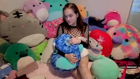 slayterkitty online show from 11-30-25, 10:08