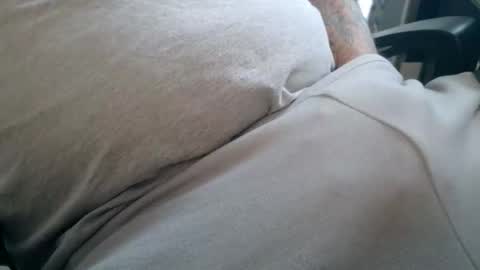 Snapshot of sleek0120 chatting on 02-16-26, 03:41 sleek0120 online show from 02-16-26, 03:41