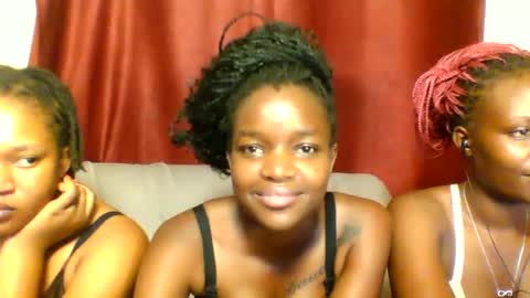 Snapshot of sleek_ass chatting on 02-21-25, 10:37 sleek_ass online show from 02-21-25, 10:37