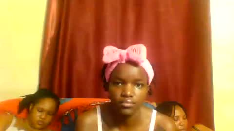 Snapshot of sleek_ass chatting on 03-01-25, 06:00 sleek_ass online show from 03-01-25, 06:00