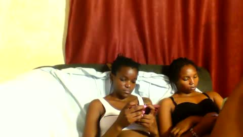 Snapshot of sleek_ass chatting on 03-11-25, 03:16 sleek_ass online show from 03-11-25, 03:16